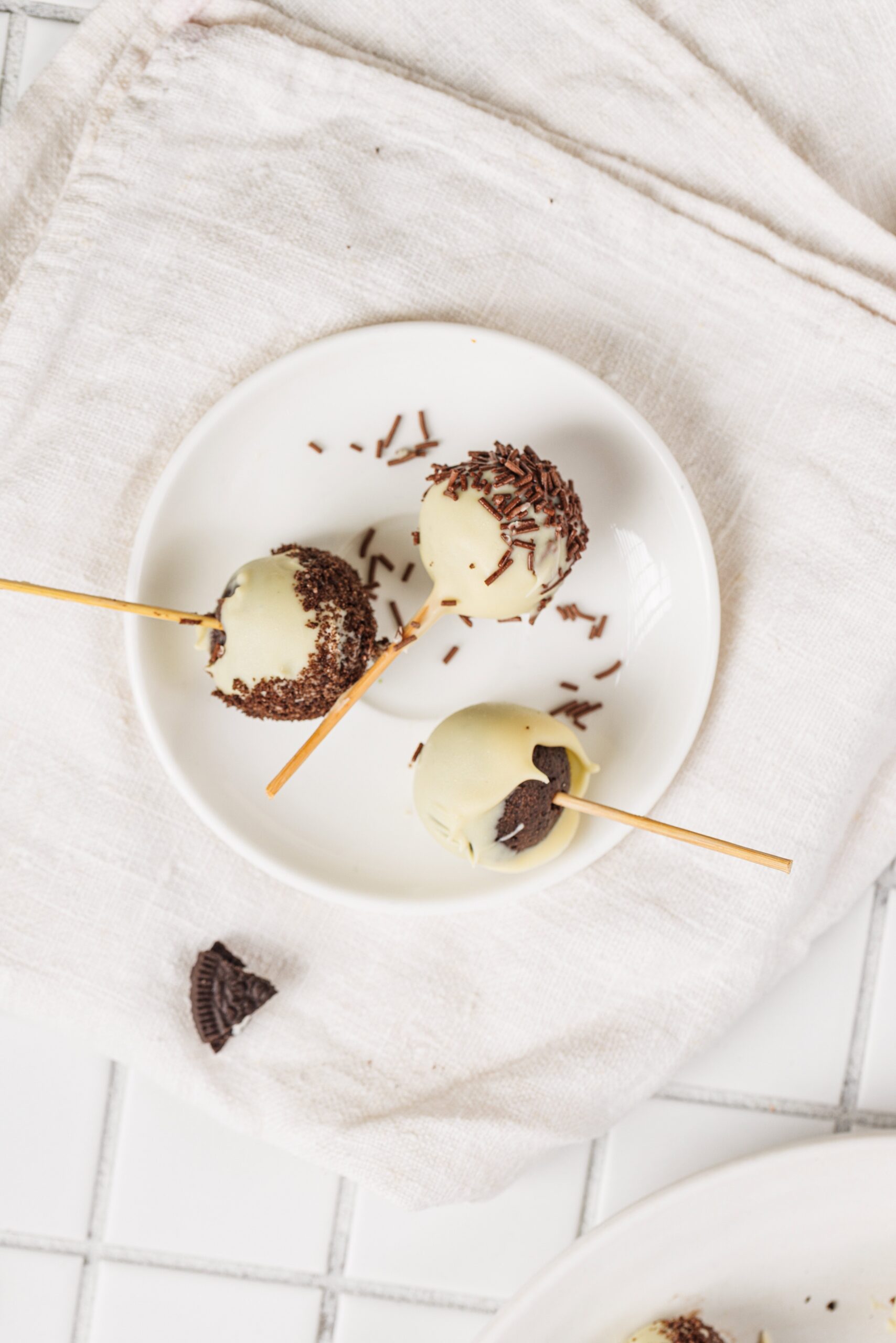 No-bake Oreo Cake Pops Process Photo