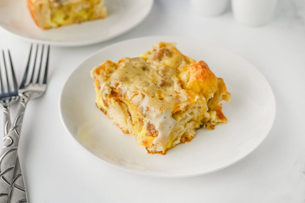 Sausage and Gravy Biscuit Casserole