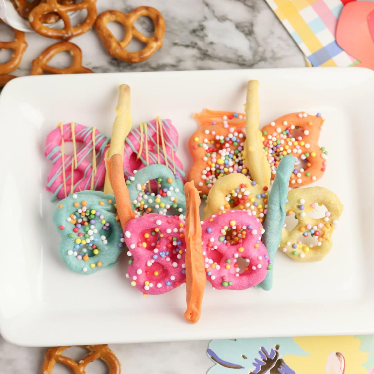Butterfly Chocolate Covered Pretzels Featured image copy