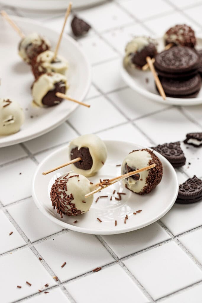 No-bake Oreo Cake Pops Process Photo