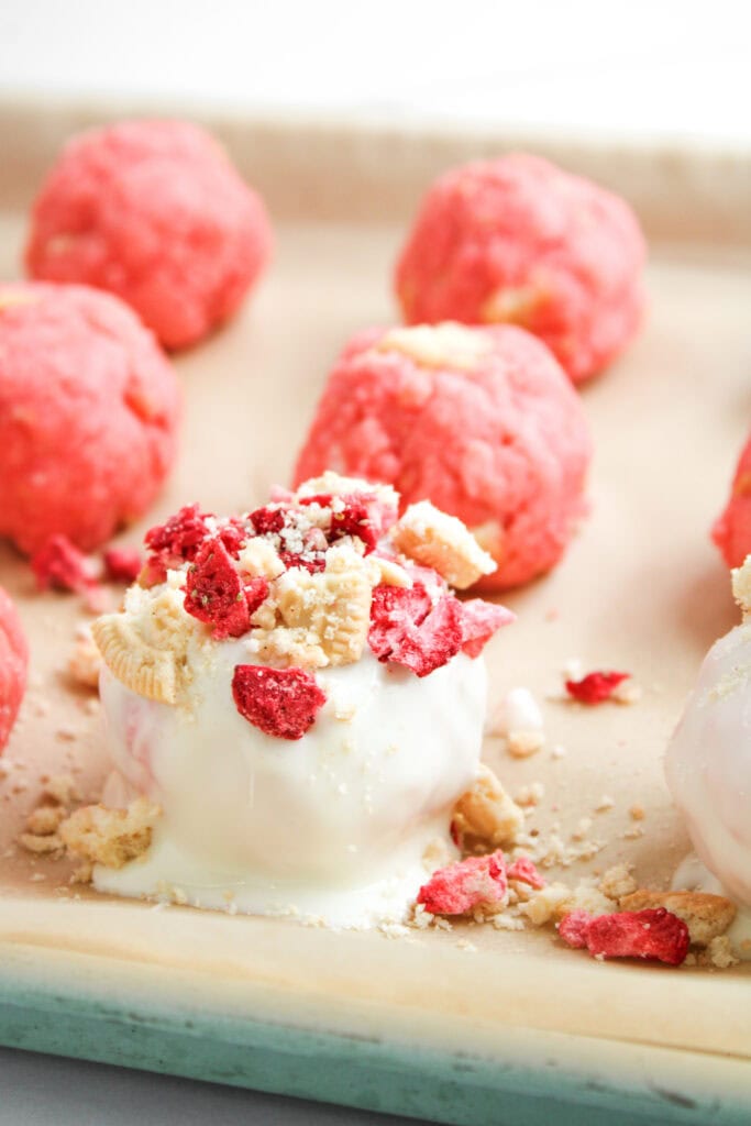 Strawberry Shortcake Balls Process Photo