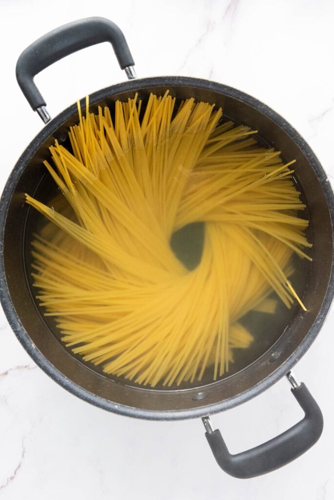 Spaghetti Carbonara Process Photo