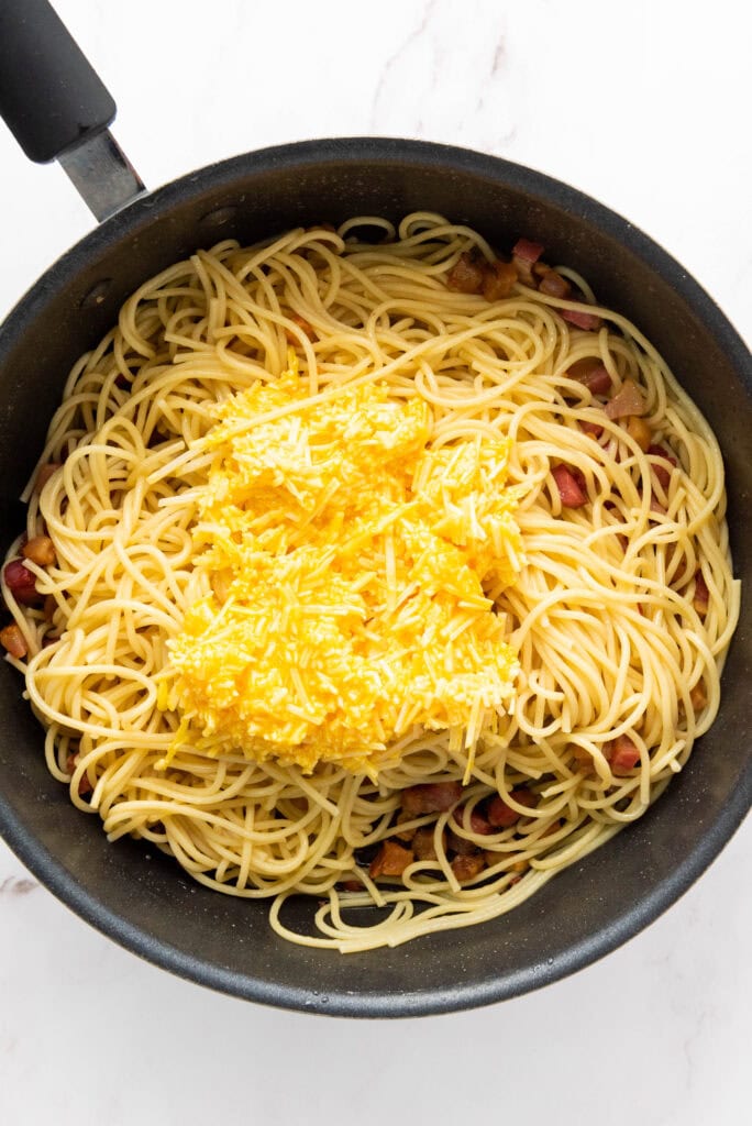 Spaghetti Carbonara Process Photo