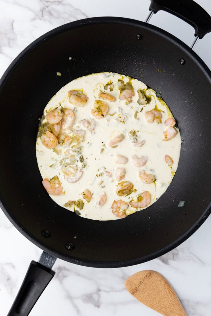 Spaghetti Scampi e Spinaci Process Photo