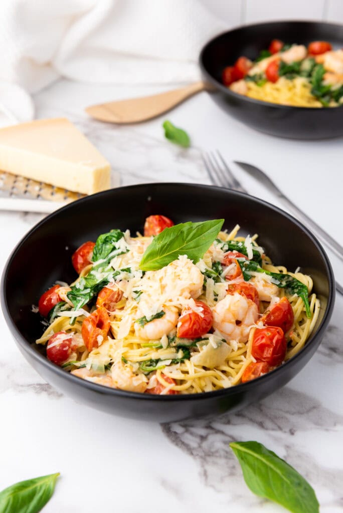 Spaghetti Scampi e Spinaci Process Photo