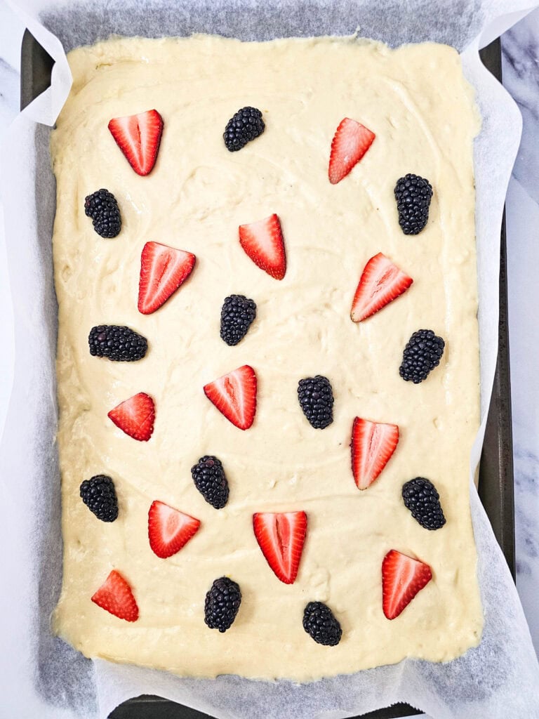 Sheet Pan Berry Pancakes process Photo