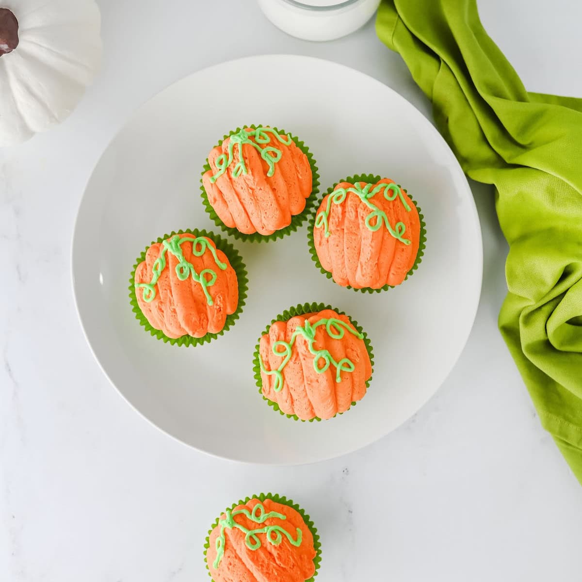 Pumpkin Cupcakes Featured Image copy
