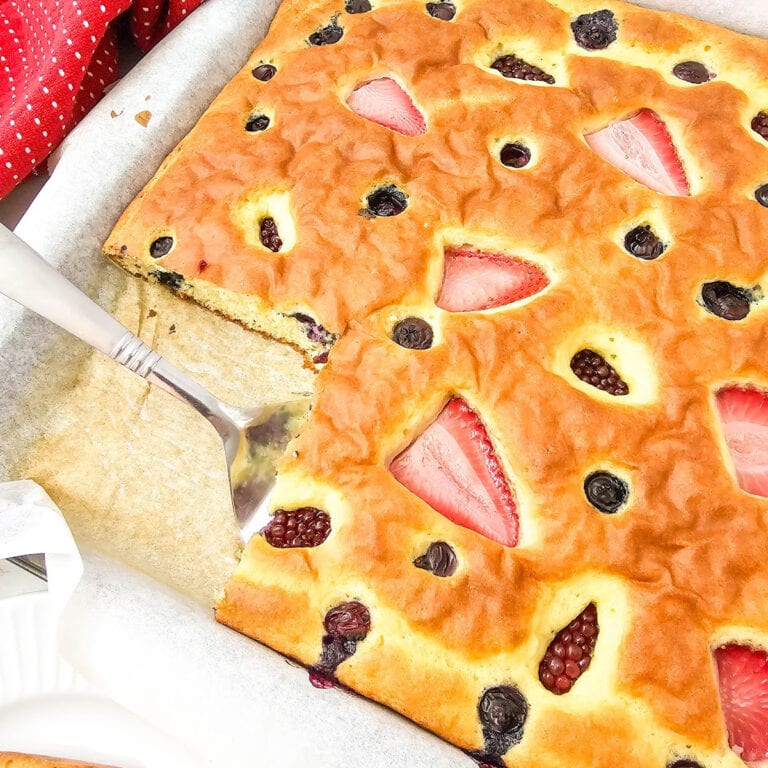 Sheet Pan Berry Pancakes Featured Image copy
