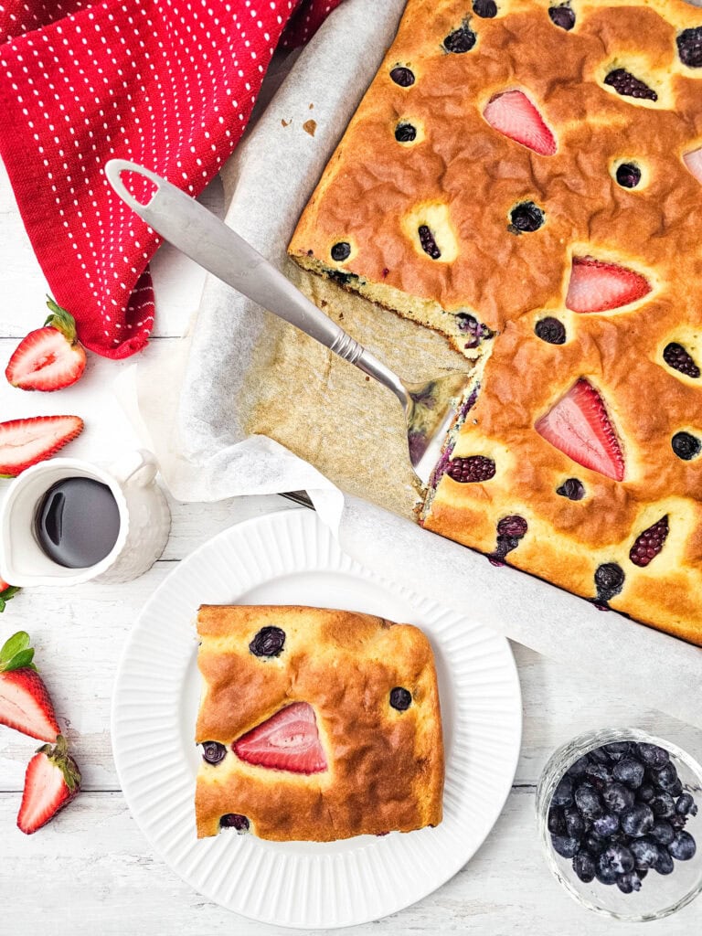 Sheet Pan Berry Pancakes process Photo
