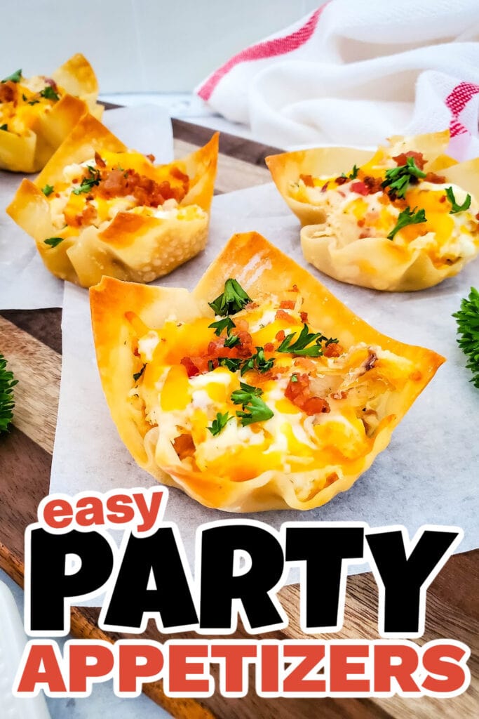 Party Food Appetizers-Cheesy Ranch Chicken Wonton Cups