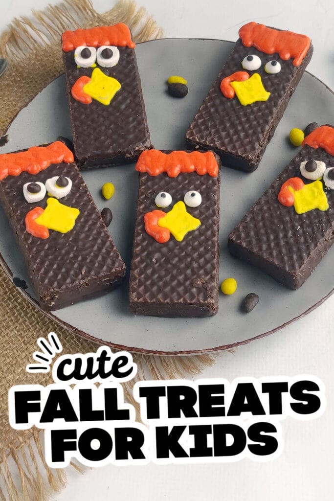fall treats for kids - Cute Turkey Chocolate Bars