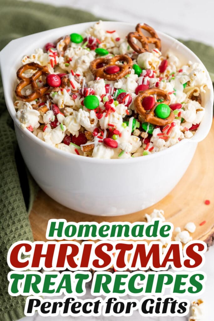 Gifting Christmas Treats-Christmas Popcorn Snack Mix