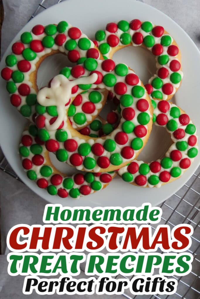 Gifting Christmas Treats-Christmas Wreath Sugar Cookies