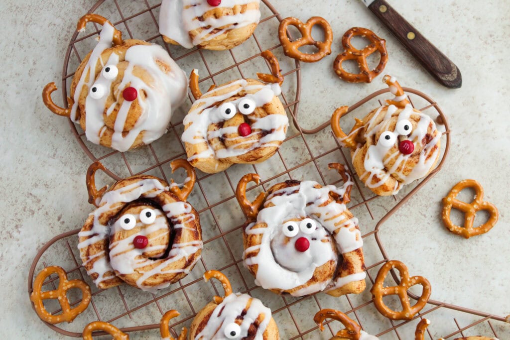 Cinnamon Roll Reindeer