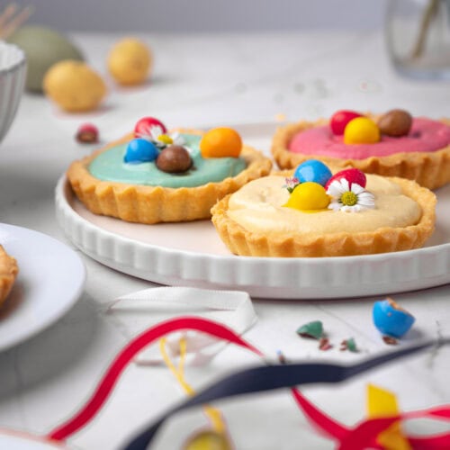 Mini Springtime Cheesecake Tarts