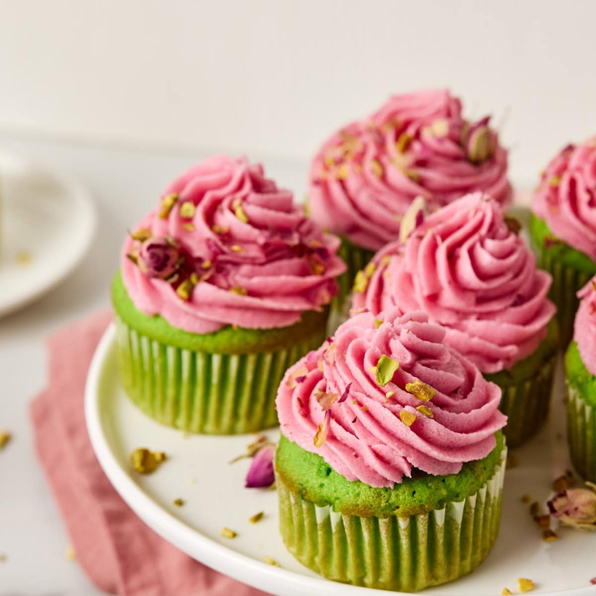 Rose & Pistachio Cupcakes featured image