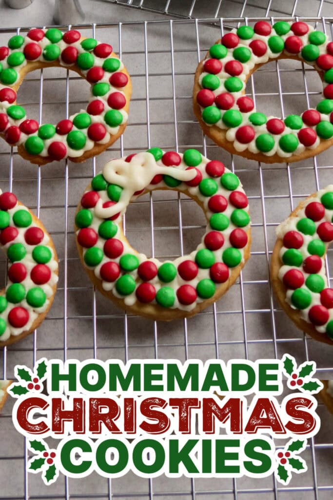 20+ Decorated Christmas Cookies 10 christmas cookies -Christmas Wreath Sugar Cookies