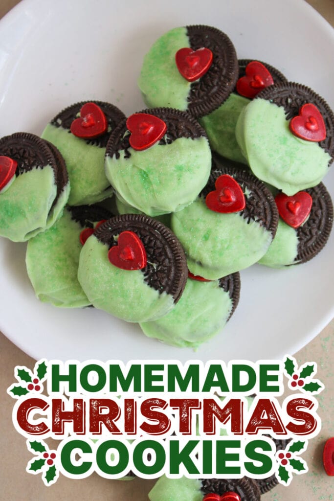 20+ Decorated Christmas Cookies 14 christmas cookies -Grinch-Inspired Oreos