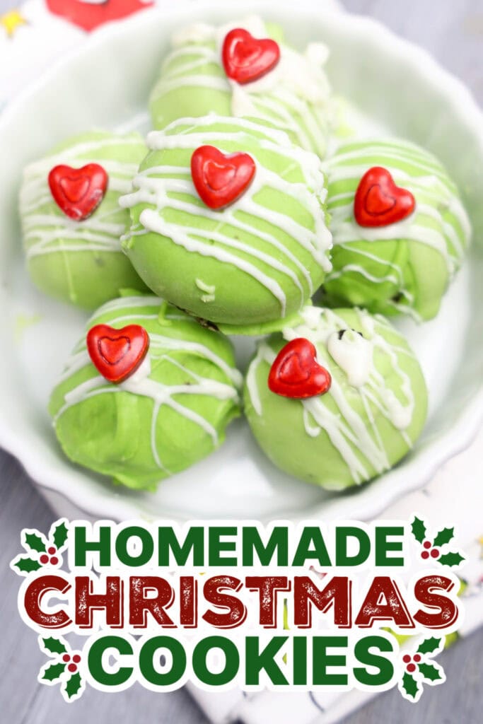 20+ Decorated Christmas Cookies 24 christmas cookies -Grinch-Themed Oreo Balls