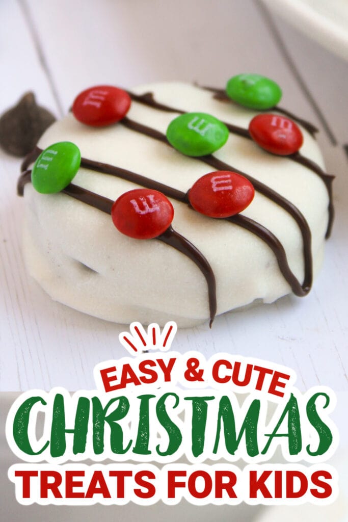 kids christmas treats-Chocolate Covered Christmas Light Oreos