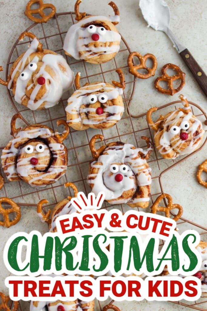 kids christmas treats-Cinnamon Roll Reindeer