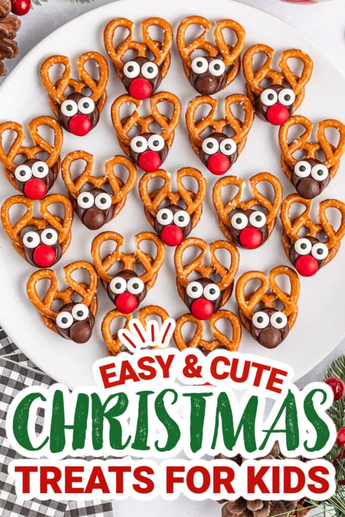 kids christmas treats-Reindeer Rolo Pretzels