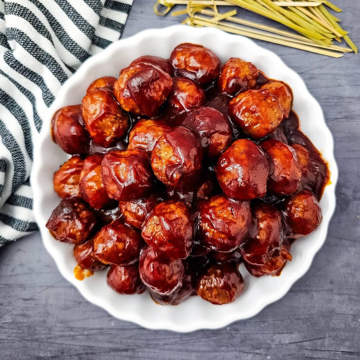 Crockpot BBQ Meatballs featured image copy