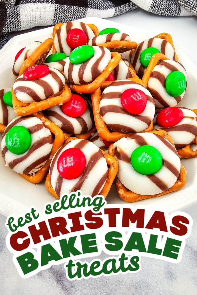 christmas bake sale treats - Christmas M&Ms Pretzel Hugs